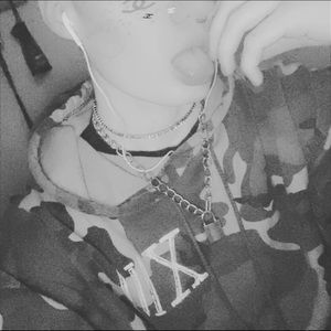 Meet your Posher, Collin